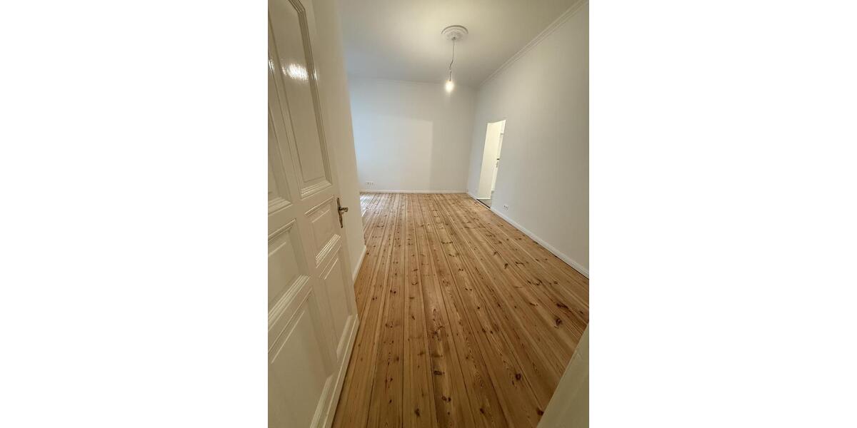Erdgeschoßwohnung Berlin Charlottenburg-Wilmersdorf - 3 Zimmer, 95 m&sup2;, 1.850&euro; | Angebot:26223424