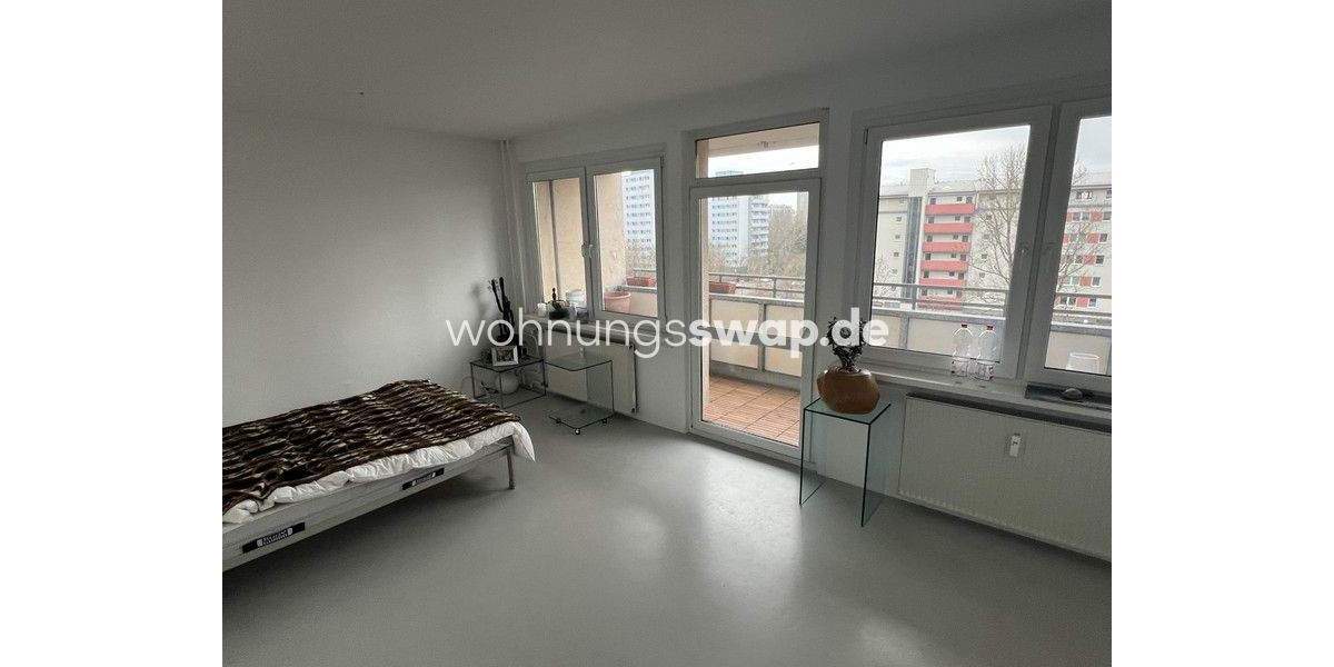 Etagenwohnung Berlin Lichtenberg - 2 Zimmer, 64 m&sup2;, 398&euro; | Angebot:25994389