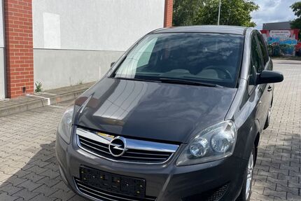 Opel Zafira 173.251 km 2.999 € Berlin 12107