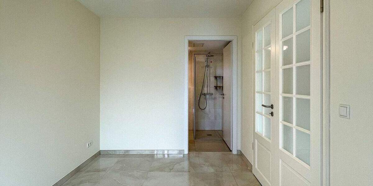 Etagenwohnung Berlin Lichterfelde - 5 Zimmer, 135 m&sup2;, 2.977&euro; | Angebot:24736278