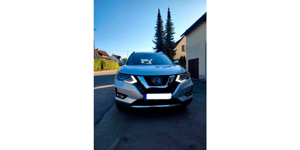 Nissan X-Trail 127.000 km 9.800 &euro; Berlin 10178