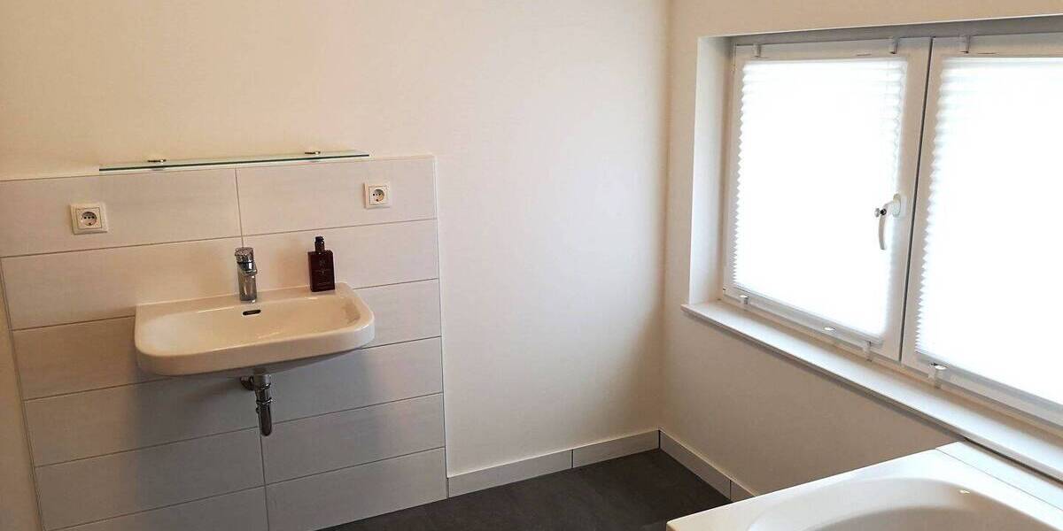 Reihenmittelhaus Königs Wusterhausen - 4 Zimmer, 125 m&sup2;, 1.850&euro; | Angebot:26486795