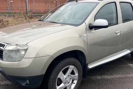 Dacia Duster 210.000 km 5.800 &euro; Berlin 12057