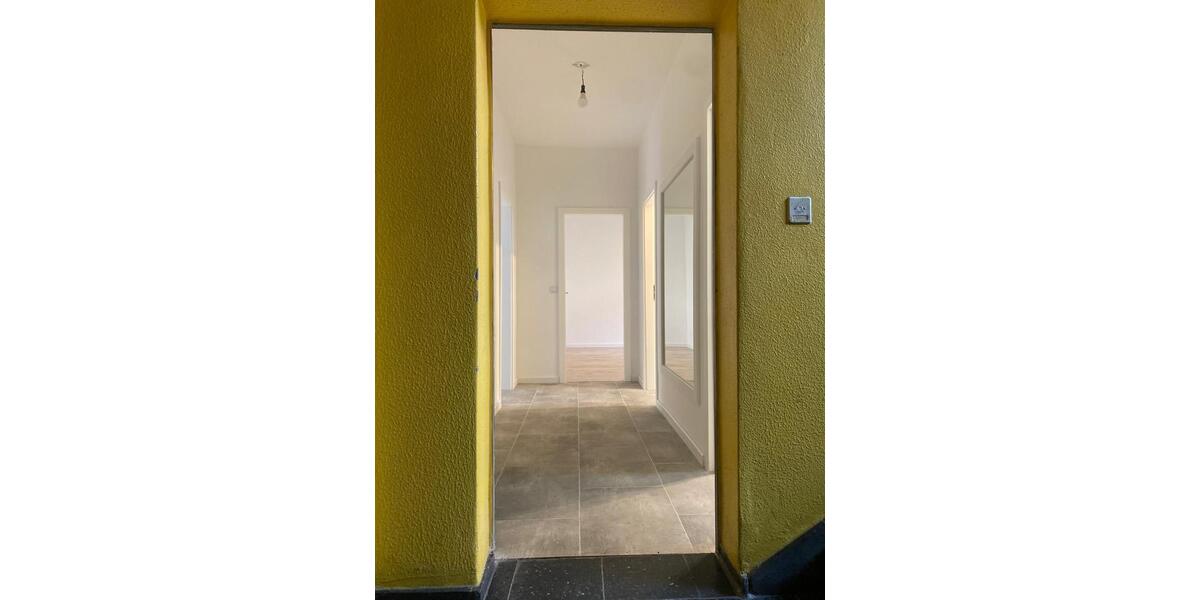 Hochparterre Berlin Spandau - 2 Zimmer, 60 m&sup2;, 225.000&euro; | Angebot:27162868