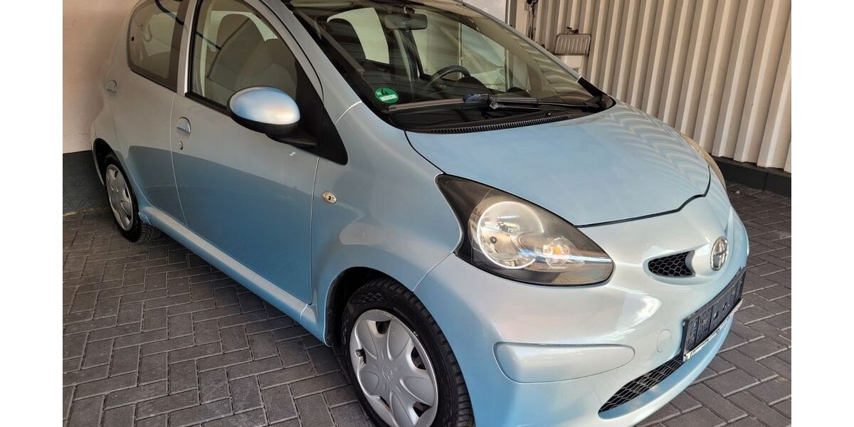 Toyota Aygo (X) 116.455 km 2.500 &euro; Berlin 12277