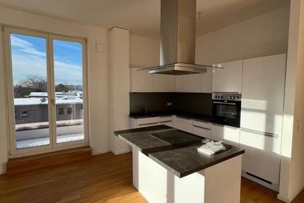 Haus Berlin Neukölln - 3 Zimmer, 164 m&sup2;, 2.045&euro; | Angebot:25973851