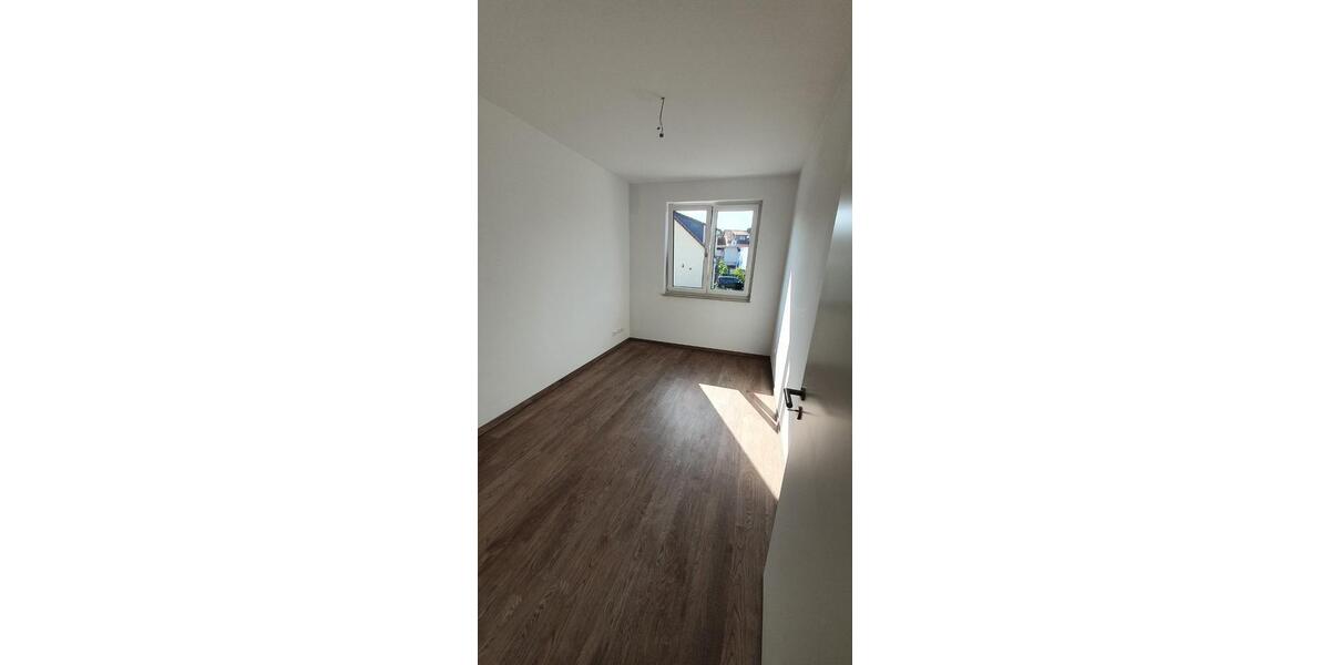 Doppelhaushälfte Berlin Treptow-Köpenick - 4 Zimmer, 111 m&sup2;, 2.200&euro; | Angebot:25637916