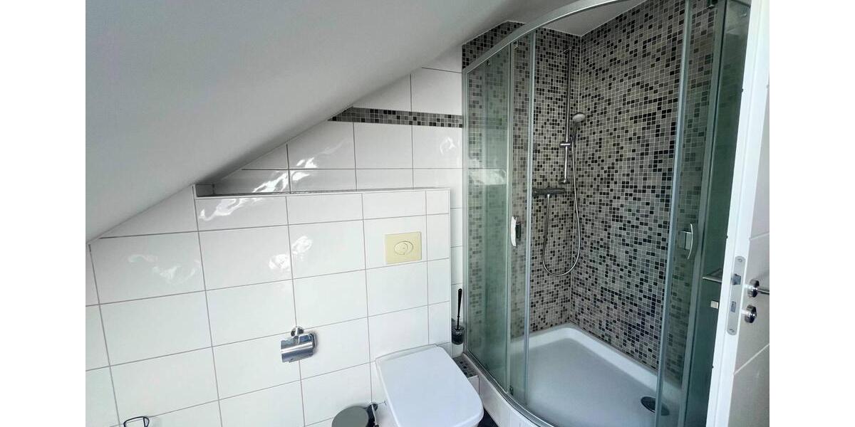 Dachgeschoßwohnung Berlin Treptow-Köpenick - 2 Zimmer, 80 m&sup2;, 1.196&euro; | Angebot:26421647