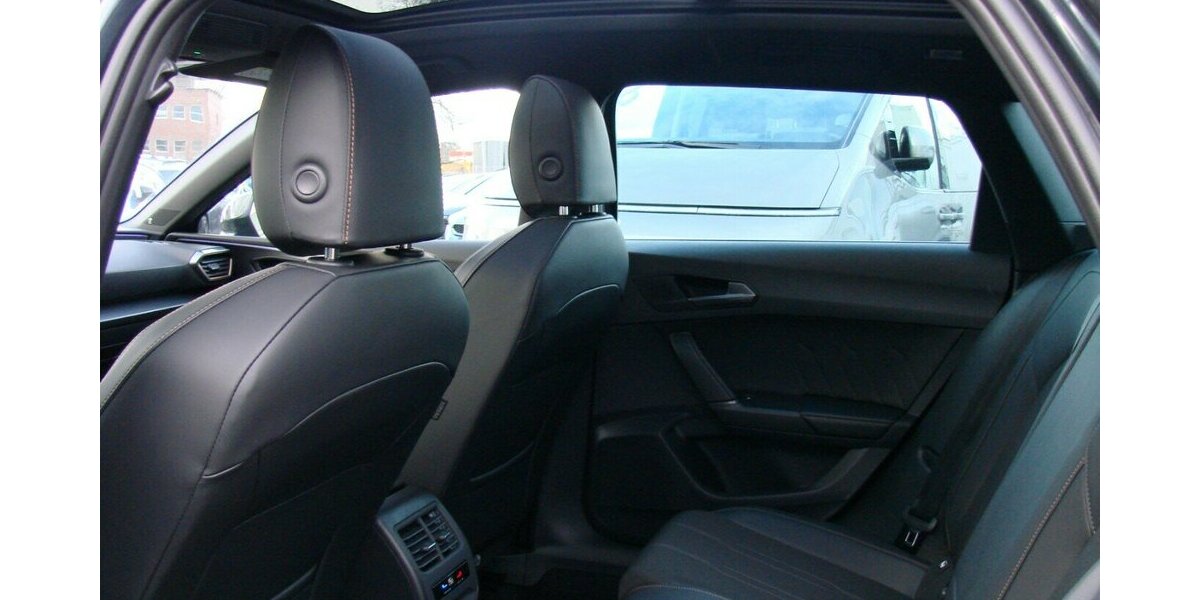 Cupra Leon ST eTSi ACC Panorama Vision Plus LED Beats 5.999 km 27.980 &euro; Falkensee 14612