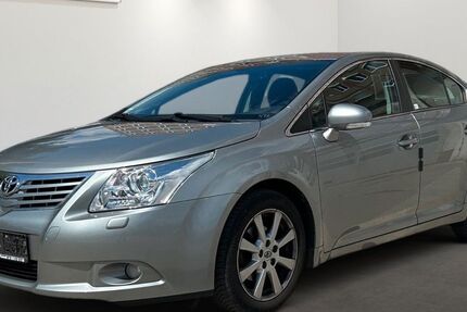 Toyota Avensis 93.512 km 6.299 &euro; Berlin 12681