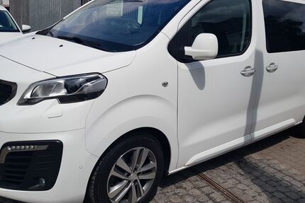 Peugeot Traveller 227.903 km 19.900 &euro; Berlin 13437