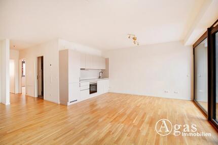 Wohnung Berlin Mitte - 3 Zimmer, 90 m&sup2;, 2.275&euro; | Angebot:25055672