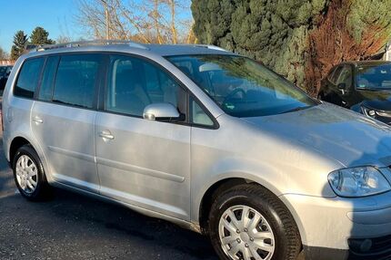 VW Touran 262.000 km 3.490 &euro; Berlin 13127