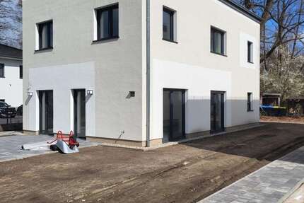 Haus Falkensee - 7 Zimmer, 150 m&sup2;, 775.000&euro; | Angebot:27080388