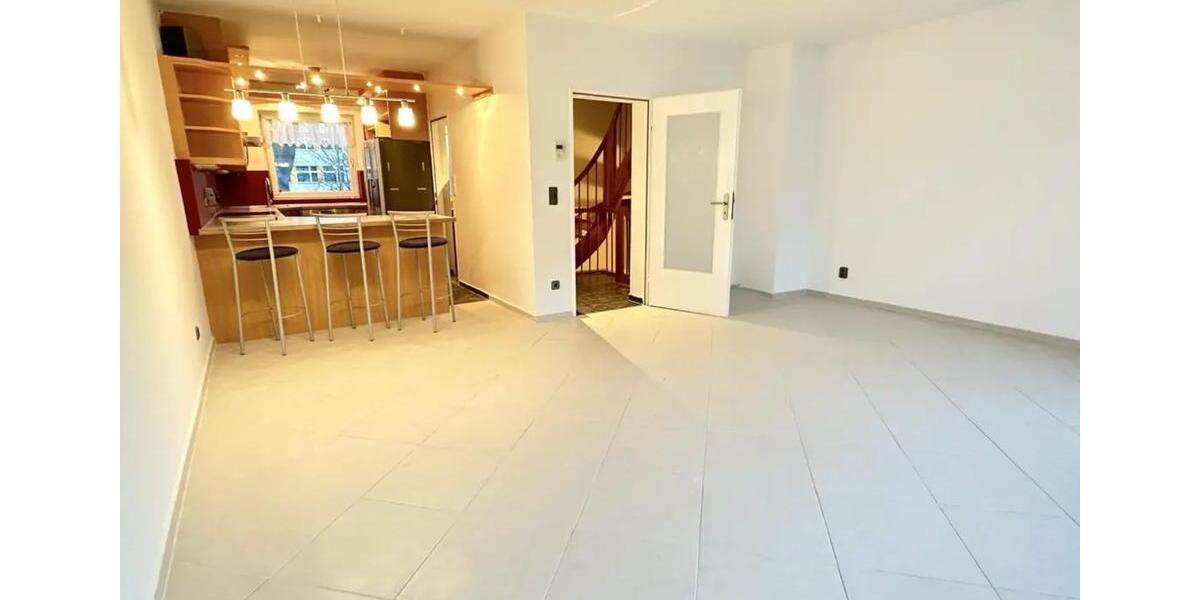 Etagenwohnung Berlin Spandau - 5 Zimmer, 150 m&sup2;, 1.950&euro; | Angebot:25050296