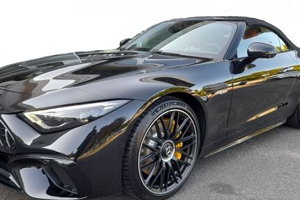 Mercedes-Benz SL 63 AMG 2.100 km 171.350 € Berlin 14052