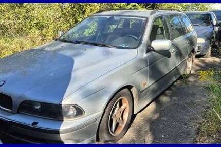 BMW 523