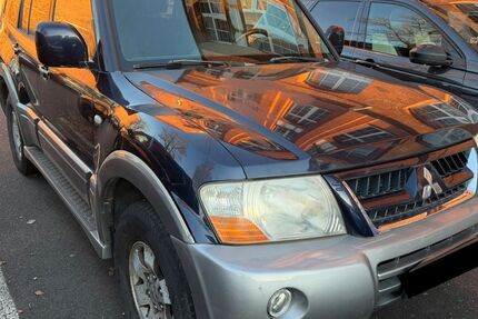 Mitsubishi Pajero 313.822 km 4.600 &euro; Berlin 13403