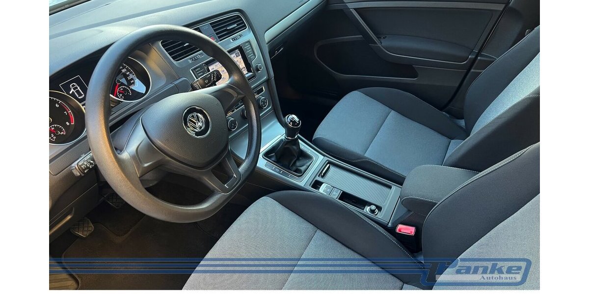 VW Golf VII BMT*Navi*Tempo*SHZ*Tel.*Touch* 120.529 km 9.990 &euro; Berlin 13187