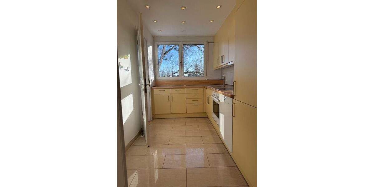 Etagenwohnung Berlin Lichterfelde - 3 Zimmer, 130 m&sup2;, 1.615&euro; | Angebot:24667398