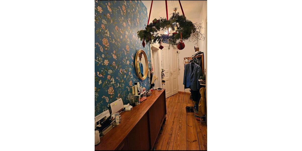 Etagenwohnung Berlin Lichtenberg - 3 Zimmer, 112 m&sup2;, 890&euro; | Angebot:27717942