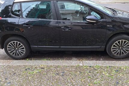 Peugeot 2008 83.000 km 6.600 &euro; Berlin 10627