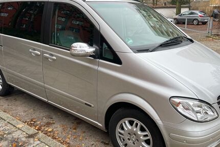 Mercedes-Benz Viano 296.000 km 10.900 &euro; Berlin 12247