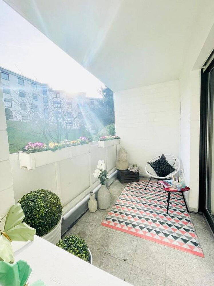 Frisch **renovierte** 2-Zimmer Wohnung, neue EBK, CharlottenburgWestend