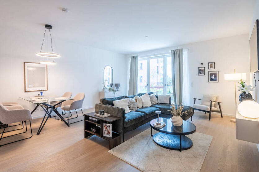 Familien-Oase: Weitläufige EG-Wohnung mit 2 Bädern und Stellplatz - direkt am Wasser!