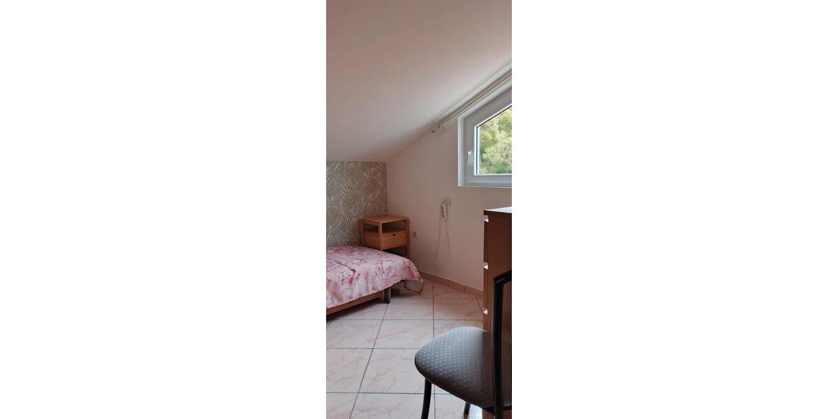Etagenwohnung Berlin Charlottenburg-Wilmersdorf - 4 Zimmer, 63 m&sup2;, 272.000&euro; | Angebot:27300503