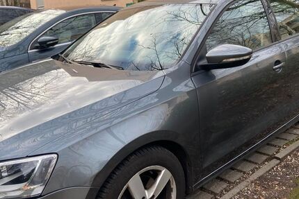 VW Jetta 94.007 km 7.900 &euro; Berlin 12107