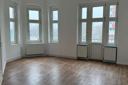 Wohnung Berlin Spandau - 3 Zimmer, 105 m&sup2;, 1.700&euro; | Angebot:26153417