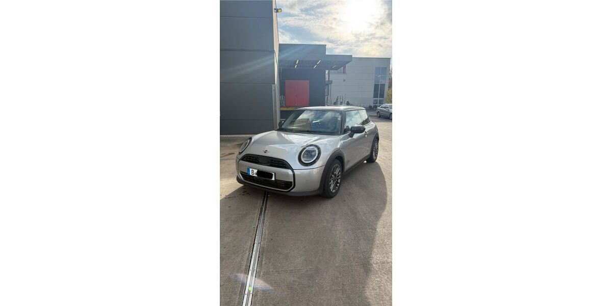 Mini Cooper C 13.200 km 23.500 € Berlin 13409