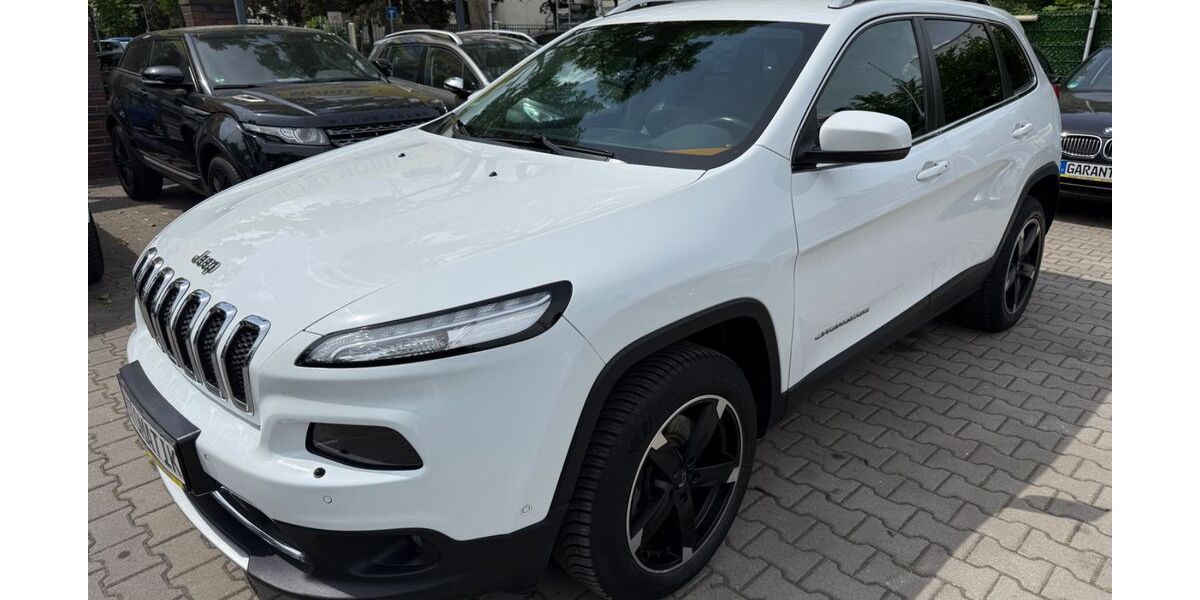 Jeep Cherokee 158.000 km 13.850 &euro; Berlin Wittenau -Reinickendorf 13407