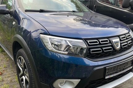 Dacia Sandero 35.000 km 8.900 &euro; Berlin 12683