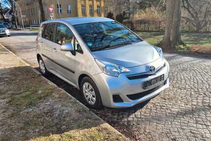 Toyota Verso-S 139.000 km 7.350 &euro; Berlin 12203