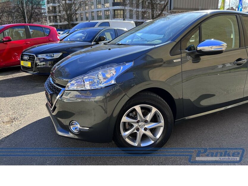 Peugeot 208 Style 1.2*SHZ*5trg*PDC*Klima*Blueto*Tempo* 73.611 km 8.490 € Berlin 13187