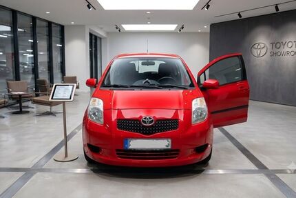 Toyota Yaris 129.000 km 3.598 &euro; Berlin 13581