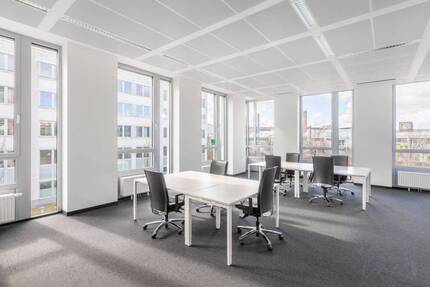 Großraumbüros für 15 Personen in Regus Bikini Berlin