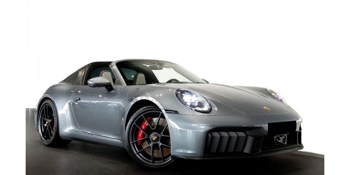 Porsche 992 3.200 km 217.490 &euro; Berlin 14052