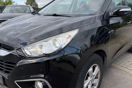 Hyundai ix35 147.000 km 5.900 &euro; Wildau 15745