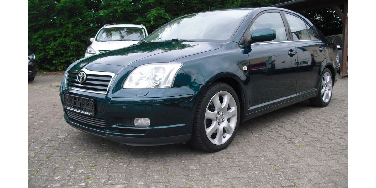 Toyota Avensis 131.477 km 3.950 &euro; Falkensee 14612