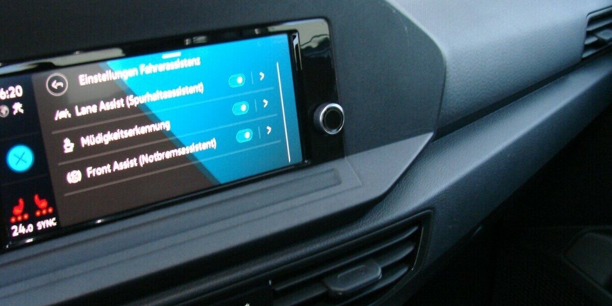 VW Caddy Maxi 2,0TDI 7Sitze Tempomat AHK 57.708 km 27.980 &euro; Falkensee 14612