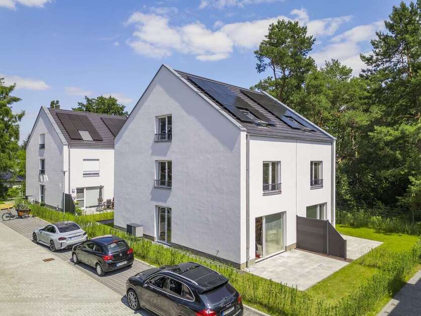 Haus zum Kaufen in Bergholz-Rehbrücke 659.000 € 147 m²