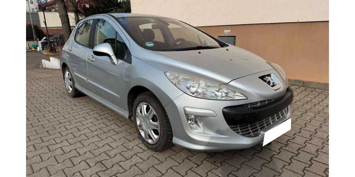 Peugeot 308 215.000 km 2.499 &euro; Berlin 12045