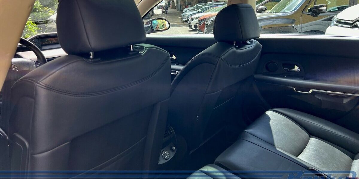 Citroen C6 Pallas*Pano*HUP*Leder*JBL*SHZ*MultiL*PDC* 157.074 km 7.990 &euro; Berlin 13187