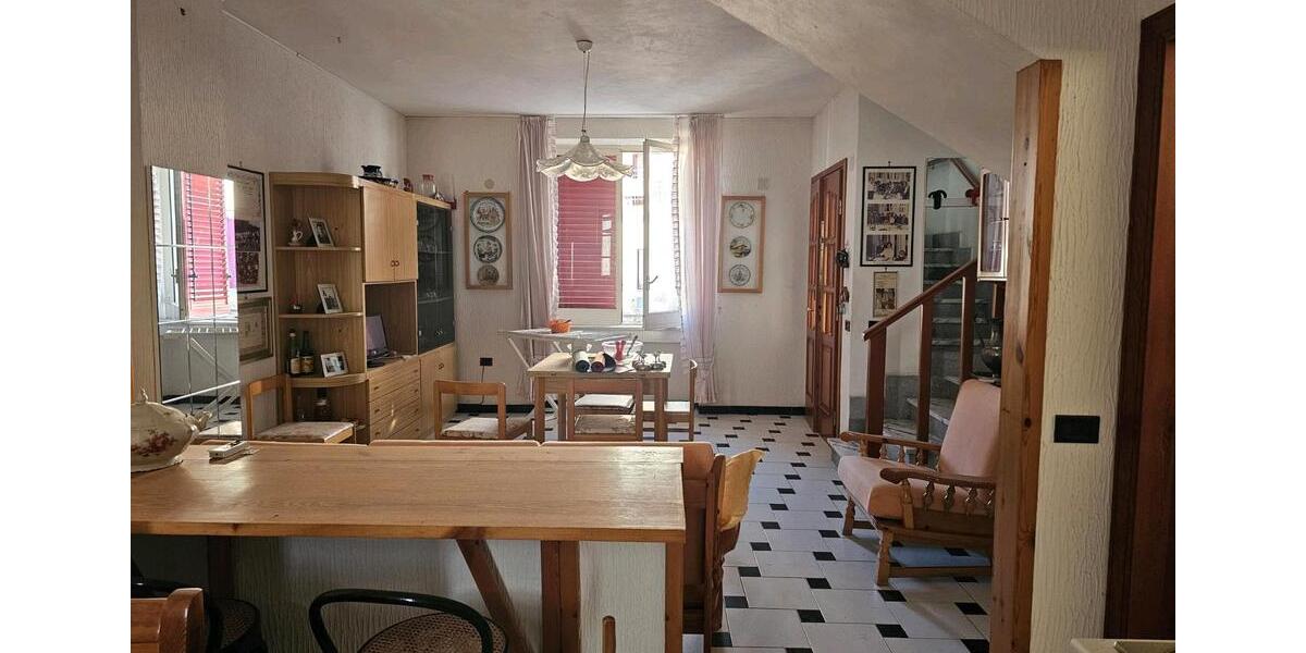 Einfamilienhaus Berlin Friedrichshain-Kreuzberg - 4 Zimmer, 150 m&sup2;, 90.000&euro; | Angebot:27254535