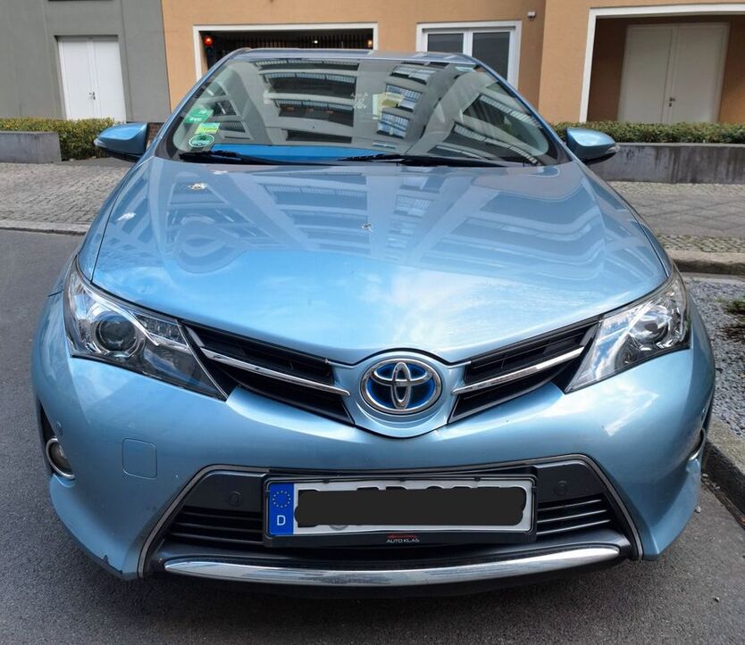 Toyota Auris 110.000 km 11.900 € Berlin 10961