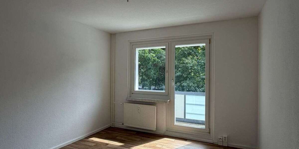 Etagenwohnung Berlin Hellersdorf - 4 Zimmer, 68 m&sup2;, 899&euro; | Angebot:27318366