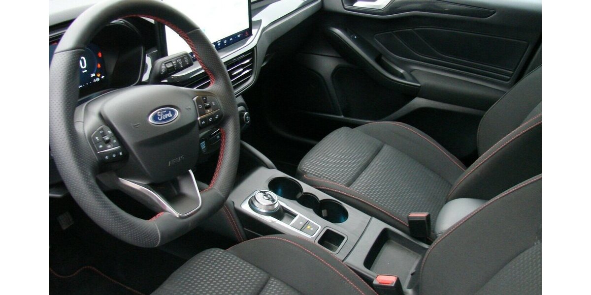 Ford Focus 1.5L TDCi ST-Line X ACC LED AHK HUD Bliss 12.043 km 24.980 &euro; Falkensee 14612